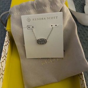 Kendra Scott NWT necklace
